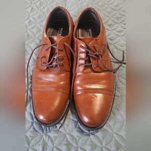Men's Dockers Brown Dress Shoes (sz 7m)